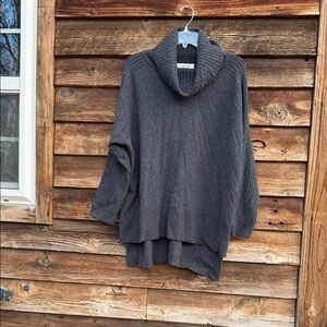 PLY CASHMERE turtleneck pullover knit sweater
